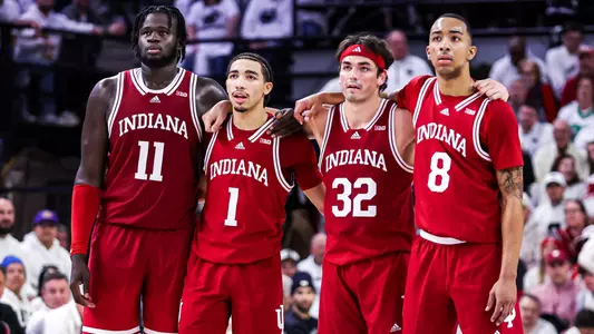 Men's Basketball Huddle at Penn State