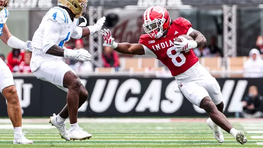 BLOOMINGTON, IN - October 25, 2025 - running back Kaelon Black #8 of the Indiana Hoosiers during the game between the UCLA Bruins and the Indiana Hoosiers at Merchants Bank Field at Memorial Stadium in Bloomington, IN. Photo By Grace Urbanski/Indiana Athletics