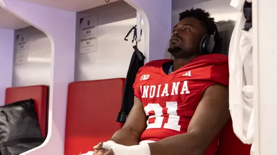 BLOOMINGTON, IN - September 20, 2025 - linebacker Rolijah Hardy #21 of the Indiana Hoosiers before the game between the Illinois Fighting Illini and the Indiana Hoosiers at Merchants Bank Field at Memorial Stadium in Bloomington, IN. Photo By Dani Meersman/Indiana Athletics
