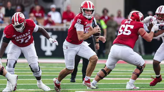 BLOOMINGTON, IN - November 15, 2025 - quarterback Fernando Mendoza #15 of the Indiana Hoosiers during the game between the Wisconsin Badgers and the Indiana Hoosiers at Merchants Bank Field at Memorial Stadium in Bloomington, IN. Photo By Kate Petersen/Indiana Athletics