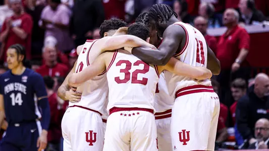 Team Huddle vs. Penn State