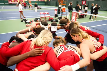 BLOOMINGTON, IN - March 16, 2025 - The Indiana Hoosiers Women’s Tennis team during the match between the Rutgers Scarlet Knights and the Indiana Hoosiers in Bloomington, IN. Photo By Grace Urbanski/Indiana Athletics