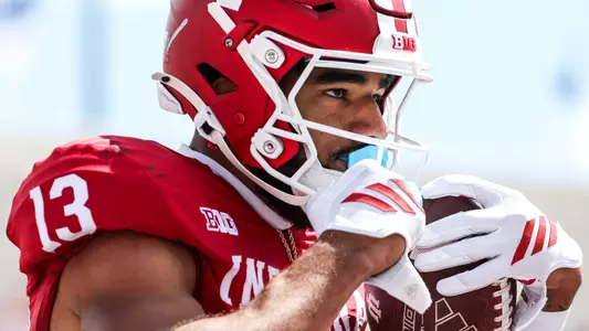BLOOMINGTON, IN - September 06, 2025 - wide receiver Elijah Sarratt #13 of the Indiana Hoosiers  during the game between the Kennesaw State Owls and the Indiana Hoosiers at Memorial Stadium in Bloomington, IN. Photo By Kate Petersen/Indiana Athletics