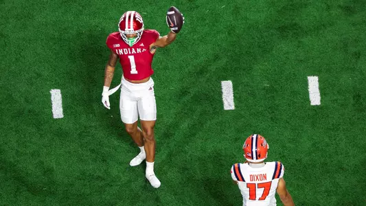 BLOOMINGTON, IN - September 20, 2025 - defensive back Amare Ferrell #1 of the Indiana Hoosiers during the game between the University of Illinois Fighting Illini and the Indiana Hoosiers at Merchants Bank Field at Memorial Stadium in Bloomington, IN. Photo By Grace Urbanski/Indiana Athletics