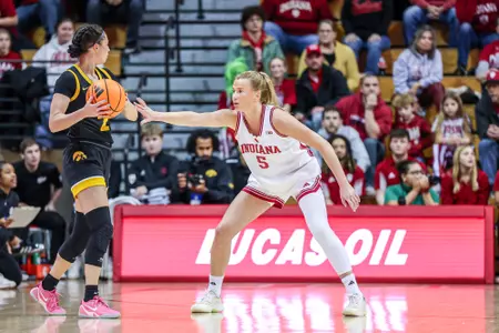 BLOOMINGTON, IN - January 11, 2026 - guard Lenée Beaumont #5 of the Indiana Hoosiers during the game between the Iowa Hawkeyes and the Indiana Hoosiers at Simon Skjodt Assembly Hall in Bloomington, IN. Photo By Indiana Athletics