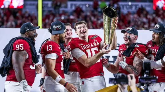 Fernando Mendoza 2025 CFP Trophy