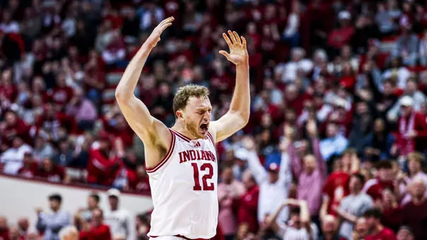 Tucker DeVries | Washington