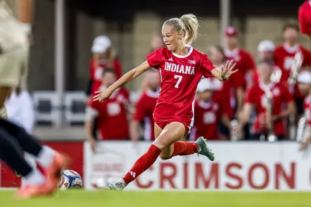 BLOOMINGTON, IN - October 22, 2026 - forward Emily Graham #7 of the Indiana Hoosiers during the game between the Purdue Boilermakers and the Indiana Hoosiers at Bill Armstrong Stadium in Bloomington, IN. Photo By Peter Davis/Indiana Athletics
