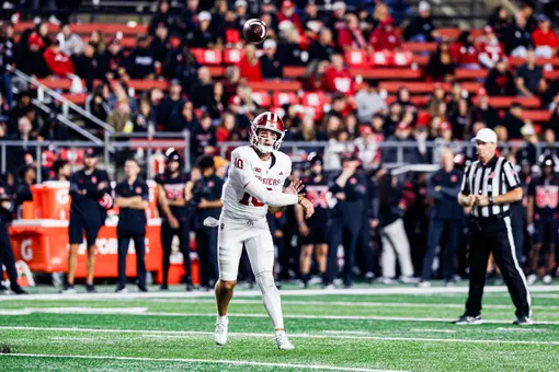 PISCATAWAY, NJ - October 03, 2026 - quarterback Josh Hoover #10 of the Indiana Hoosiers during the game between the Rutgers Scarlet Knights and the Indiana Hoosiers at Merchants Bank Field at Memorial Stadium in Bloomington, IN. Photo By Dani Meersman/Indiana Athletics