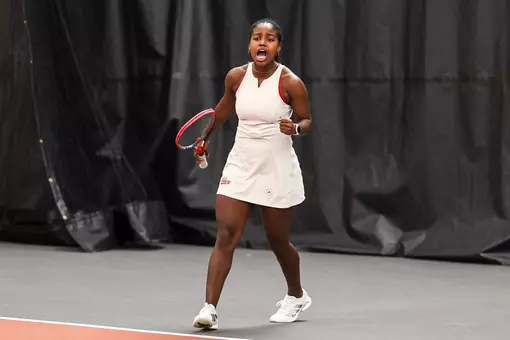 BLOOMINGTON, IN - March 15, 2026 - Elisabeth Dunac of the Indiana Hoosiers during the meet between the Minnesota Golden Gophers and the Indiana Hoosiers at IU Tennis Center in Bloomington, IN. Photo By Spencer Meyer/Indiana Athletics