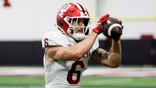 BLOOMINGTON, IN - April 16, 2026 - defensive back Preston Zachman #6 of the Indiana Hoosiers during practice at Mellencamp Pavilion in Bloomington, IN. Photo By Dani Meersman/Indiana Athletics