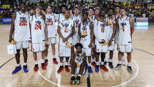UniUSA men's basketball gold medal