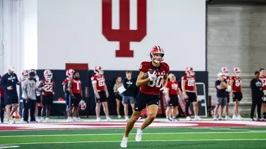 BLOOMINGTON, IN - August 17, 2026 - wide receiver Charlie Becker #80 of the Indiana Hoosiers during practice at John Mellencamp Pavillion in Bloomington, IN. Photo By Easton Zelinsky / Indiana Athletics