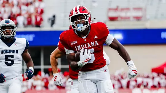 BLOOMINGTON, IN - September 12, 2026 - line backer Rolijah Hardy #5 of the Indiana Hoosiers during the game between the Howard Bisons and the Indiana Hoosiers at Merchants Bank Field at Memorial Stadium in Bloomington, IN. Photo By Luke Miller/Indiana Athletics