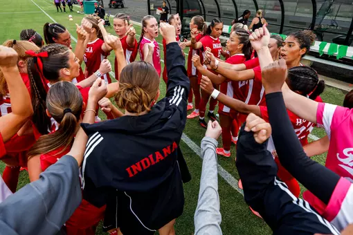 BLOOMINGTON, IN - August 12, 2026 - the Indiana Hoosiers Women's Soccer Team during the game between the Hampton Pirates and the Indiana Hoosiers at Bill Armstrong Stadium in Bloomington, IN. Photo By Peter Davis\Indiana Athletics