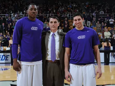 bowles-brady-louis-old dominion-2-24-11.jpg