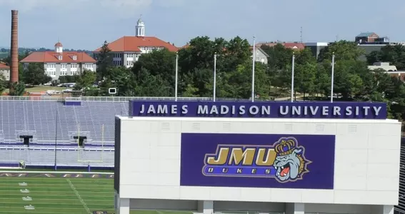 Campus-Football Story