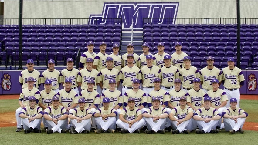 2013 Baseball Team Photo