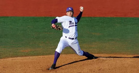 hoover_aaron_quinnipiac_022715