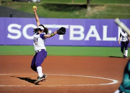 Softball vs. UNCW
