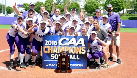 2016Softball-CAAChamps*