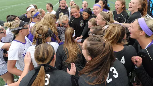 Lacrosse Huddle vs Louisville