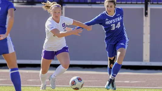 Haley Crawford Hofstra 110318