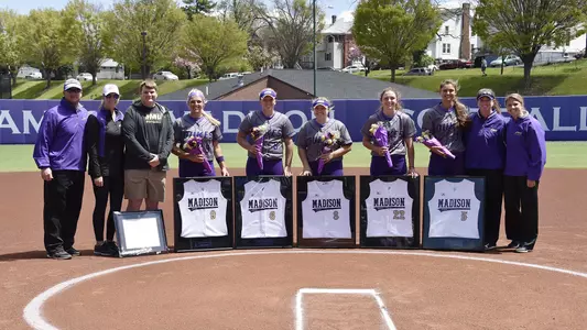 2018_Softball_Seniors