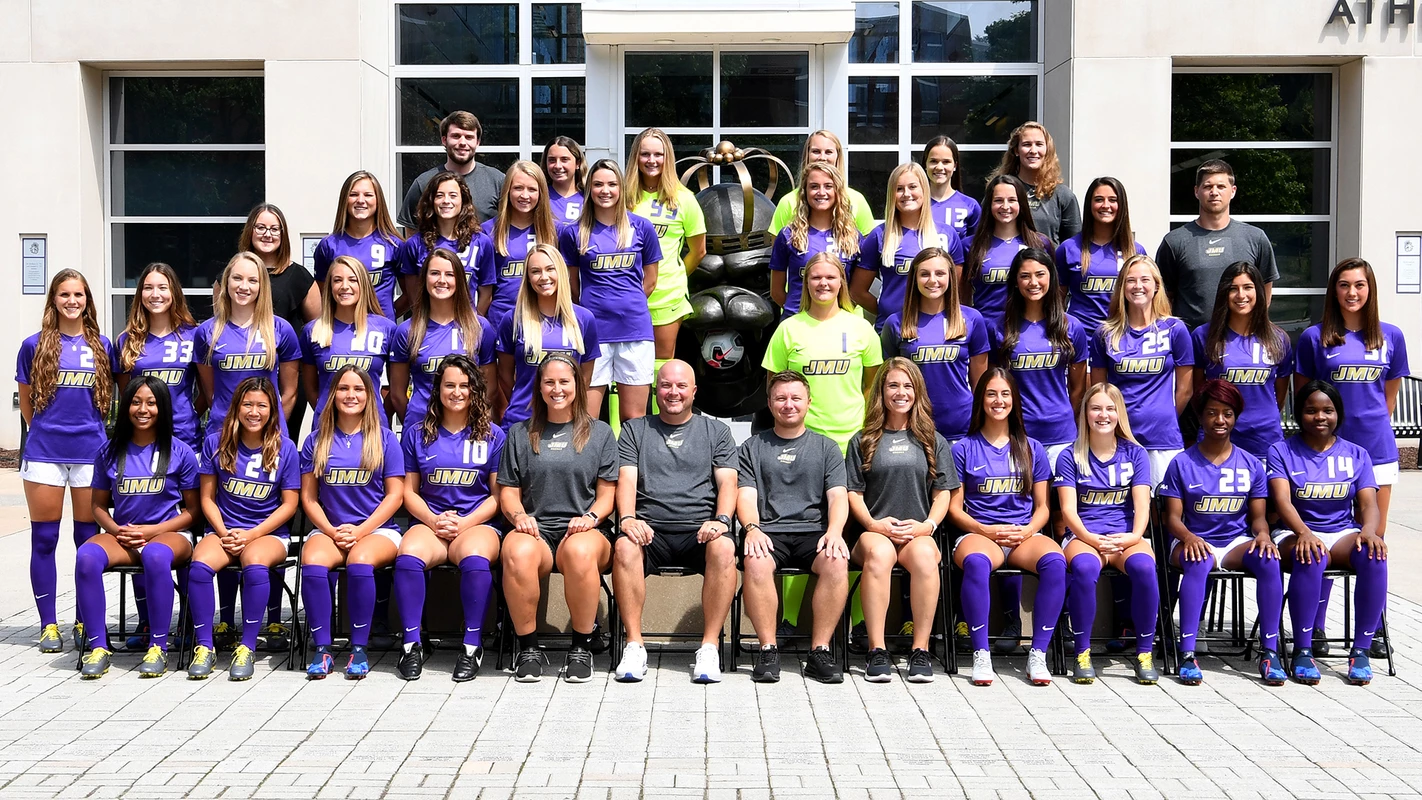 2019 Womens Soccer Team Picture