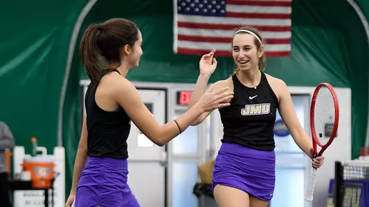 Michi Los Arcos and Dani Voloh