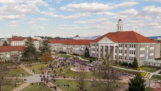 JMU Quad and Wilson Hall