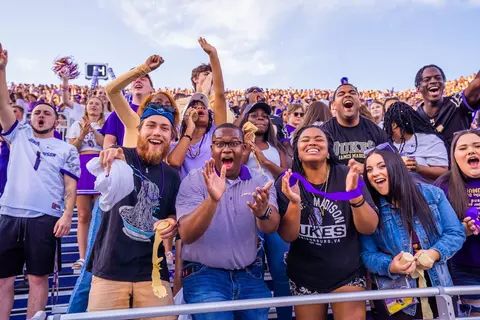DukesCheer2