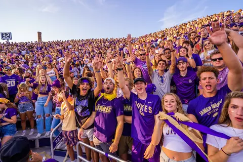 DukesCheer3