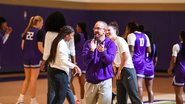 Coach O 2026 Mid-Major Coach of the Year Preseason Watch List Release 102925