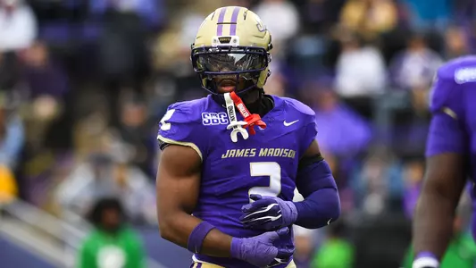 Nakian Jackson lines up for a play against Marshall