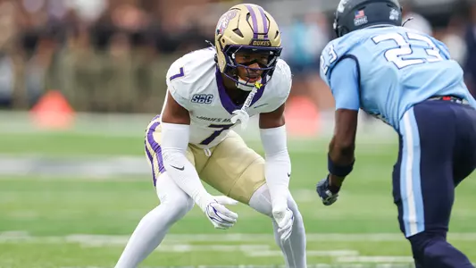 Roddrey McWilliams lines up against an ODU reciever