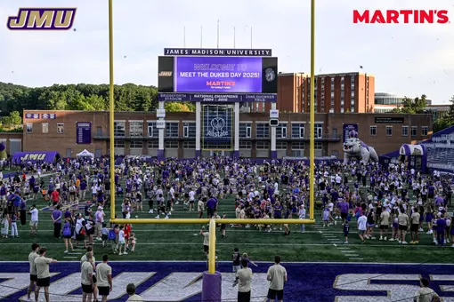 Meet the Dukes Day field photo