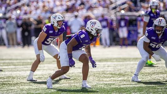 Amar Thomas in a defensive stance during pre-snap versus Louisiana.