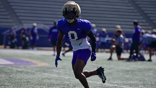 Trace Burney runs a route during a JMU football practice