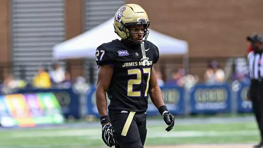 Jamal Olford walking to the sideline against Wagner