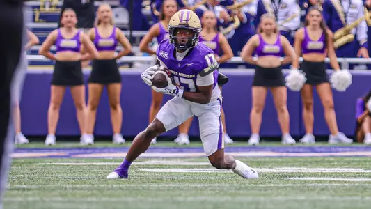 Michael Scott fields a punt against Liberty