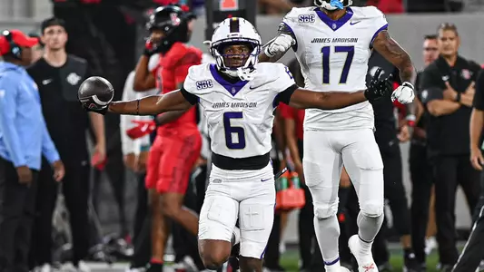 DJ Kelly celebrates after an interception at San Diego State