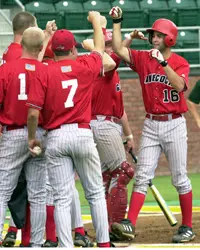 Florida Atlantic Holds on for 3-2 Win Over Jax State Image