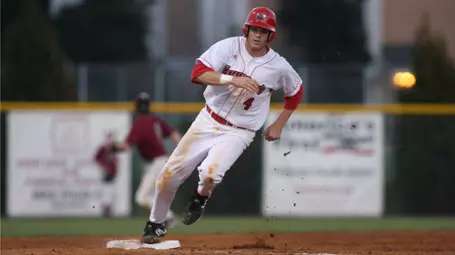Leach and Adamson Lead Gamecocks to OVC Sweep Over Eastern Kentucky on Saturday Image