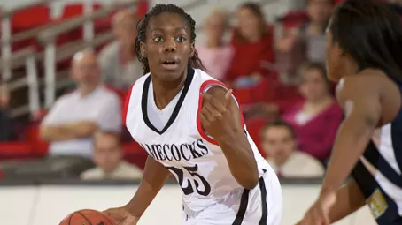 Wiley's Basket Lifts Gamecocks Past SEMO, 51-49 Image