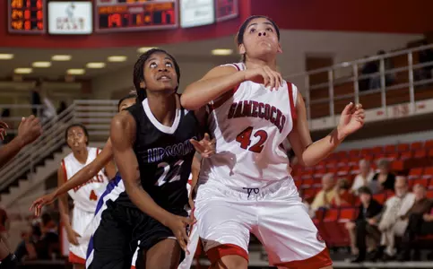 Samford Edges JSU Women, 48-45 Image