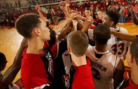 Men's Basketball Team