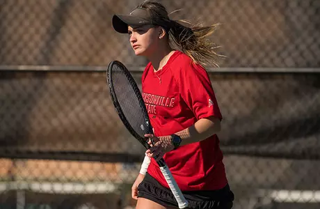 The Jacksonville State men's tennis team deafested West Alabama, while the women's tennis team fell 4-3 to West Alabama. Diana Monsalve.