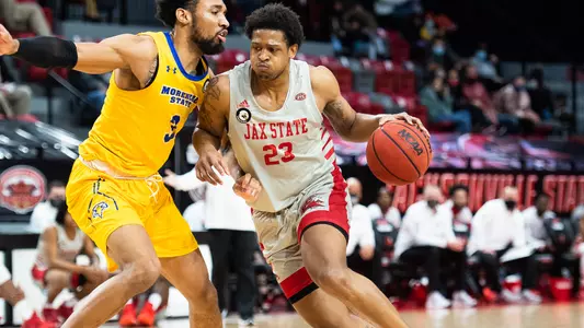 MBB210128 Darian Adams