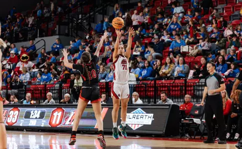 Maria Sanchez-Ponce 25-26
